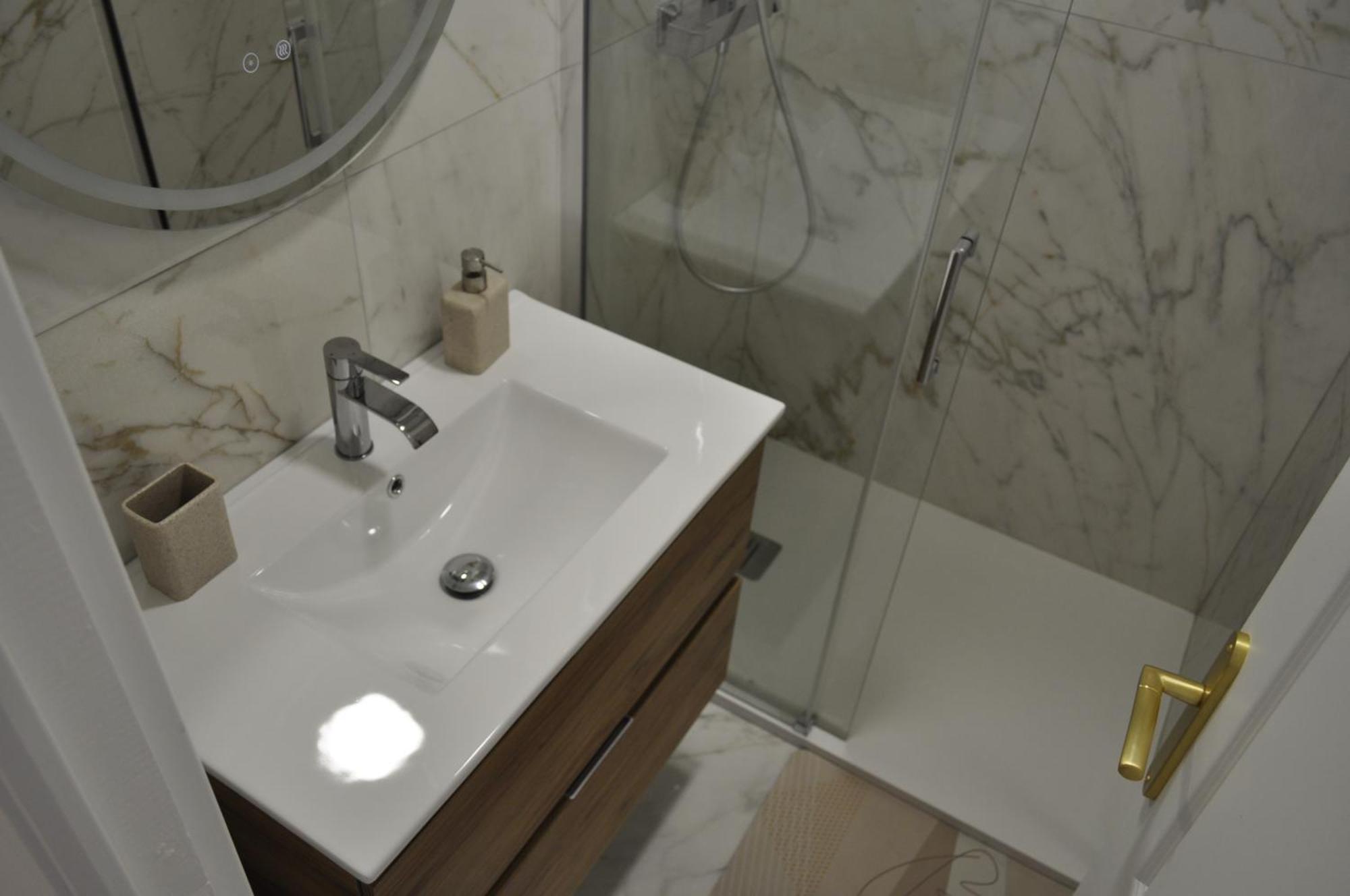 Emotion Vip Apartment Ницца Экстерьер фото